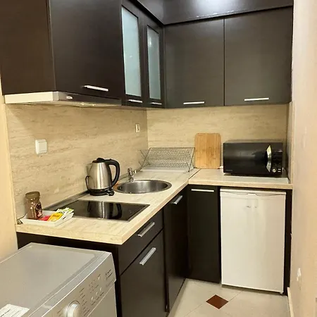 студио 2 * 布尔加斯