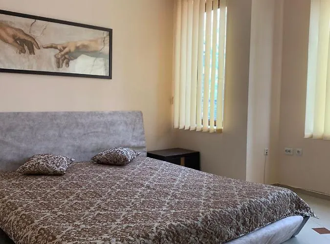 студио 2 * בורגאס